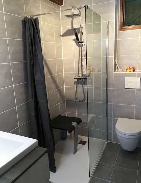 Salle-de-bain-PMR